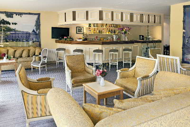 Hotel Albert 1Er Rueil-Malmaison Buitenkant foto