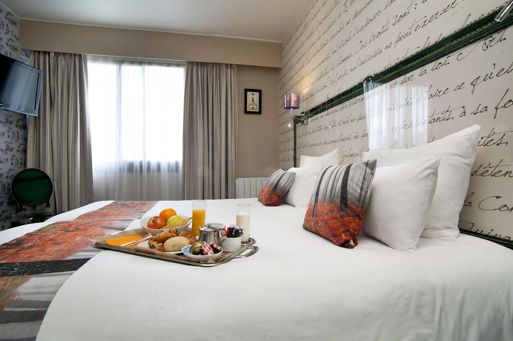 Hotel Albert 1Er Rueil-Malmaison Buitenkant foto
