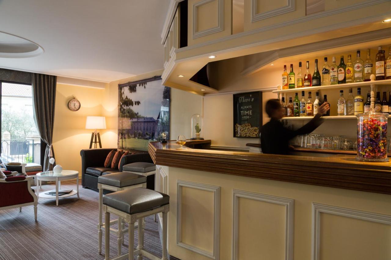 Hotel Albert 1Er Rueil-Malmaison Buitenkant foto